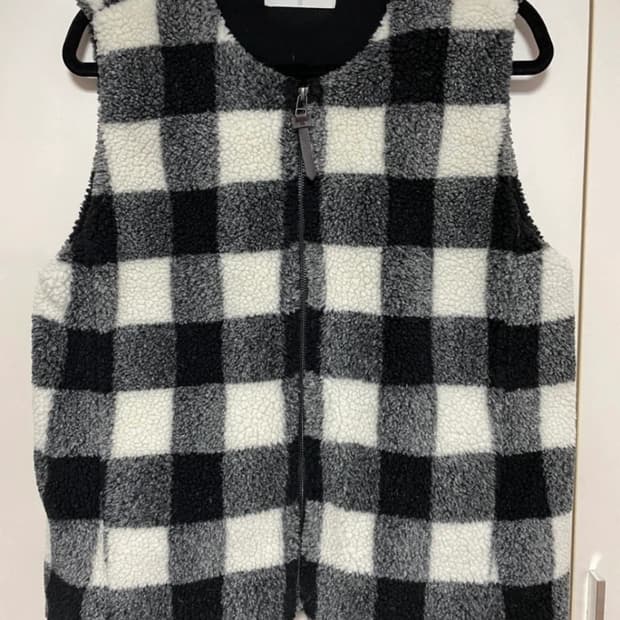 지오다노 체크 뽀글이 조끼 S