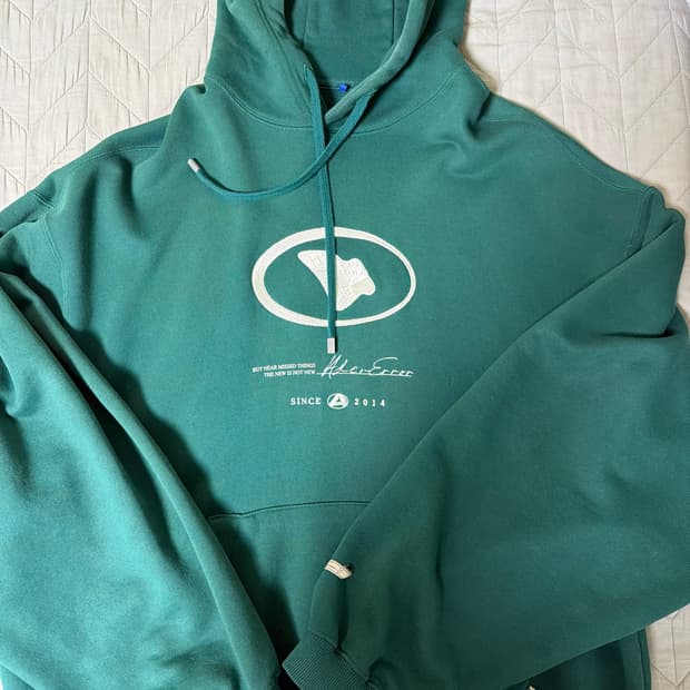 아더에러 23fw XL 후드티 판매합니다