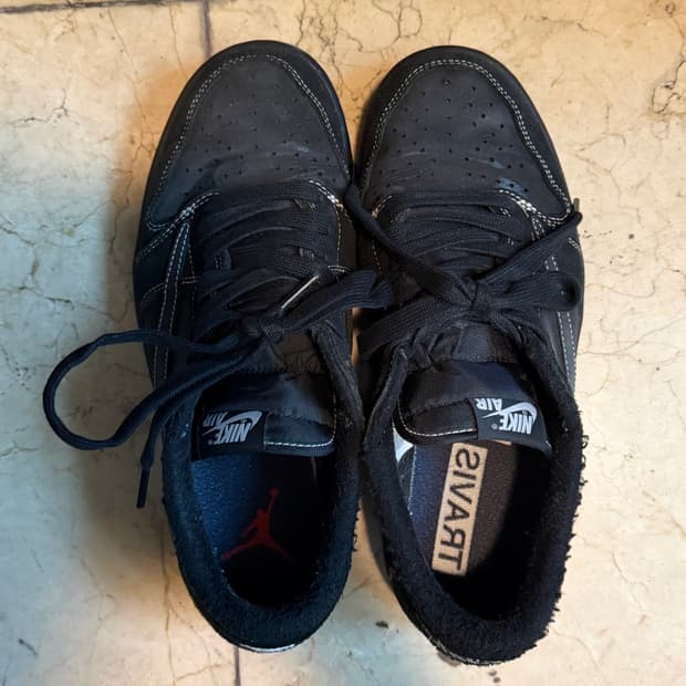 트래비스스캇 블랙팬텀 270