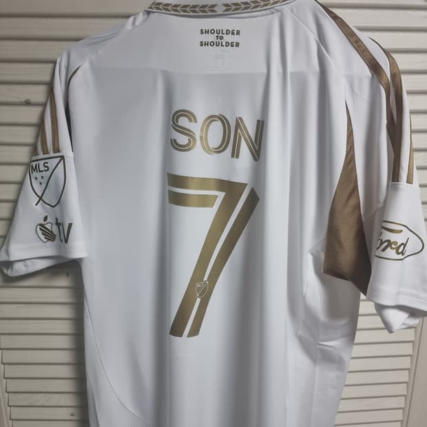 새상품 손흥민 lafc 어웨이 유니폼 XL사이즈 판매합니다