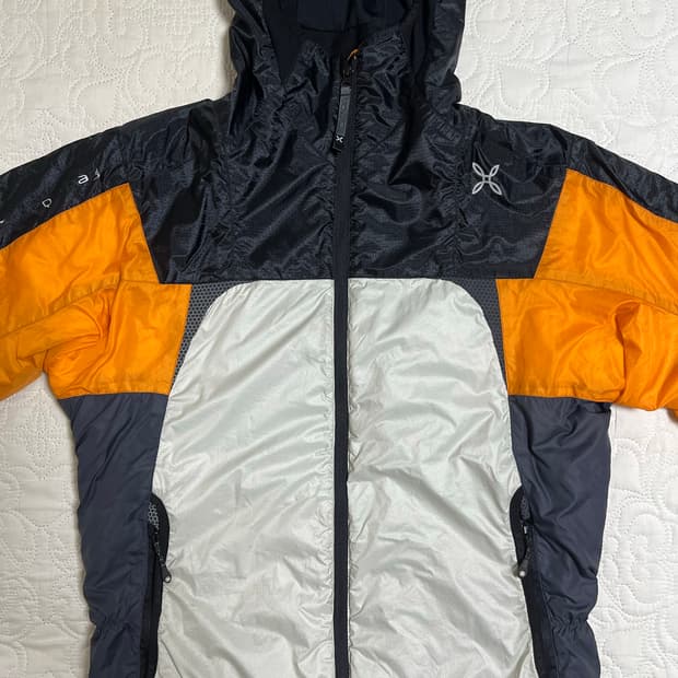 몬츄라 스카이 자켓 M 흰주