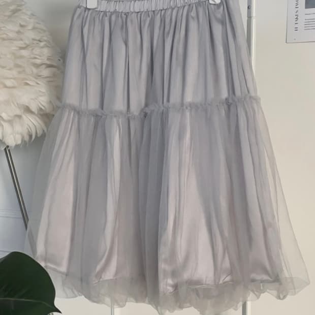 새상품 레이어드 벌룬스커트 그레이 캉캉 샤 미디 튜튜 프릴 발레코어