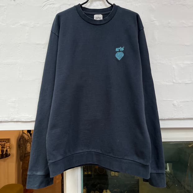 arte 로고 네이비 스웨트 셔츠 XL