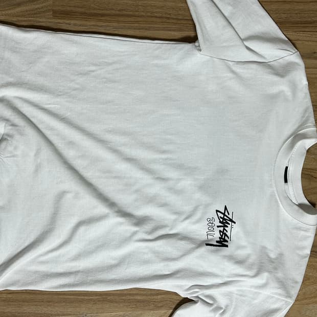 스투시 롱슬리브