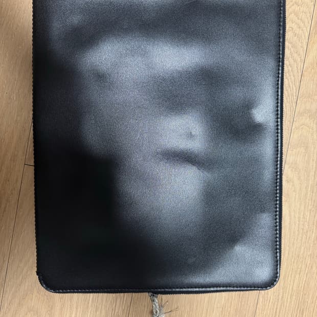 랑방 가죽 클러치