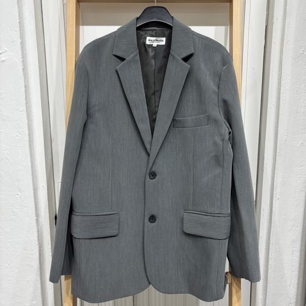 [새상품] 간절기용 블레이저 자켓