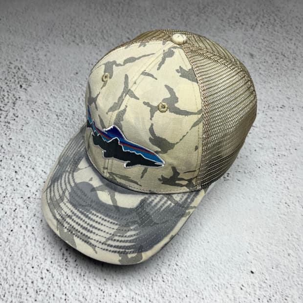 Patagonia P-6 Logo Trucker Hat