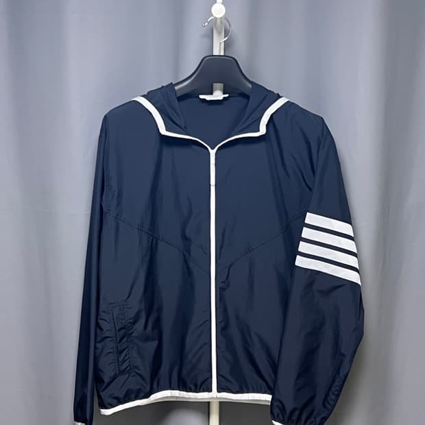 [정품] 2 톰브라운 립스탑 사선 바람막이 네이비