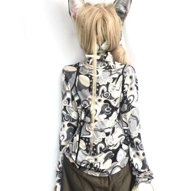 Geometry shirring long sleeve top 