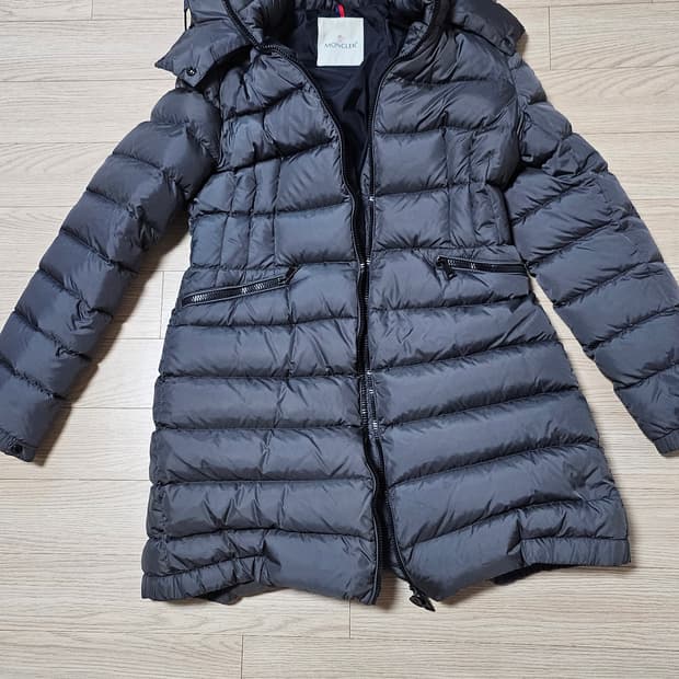 몽클레어 여성 패딩 3사이즈 다크그레이