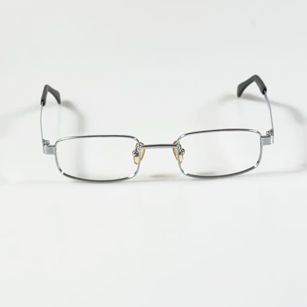 90s 실버 메탈 슬림 스퀘어 프레임 빈티지 안경