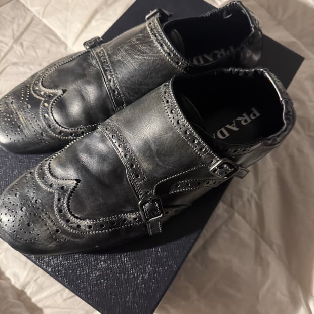 프라다 더블 몽크 스트랩