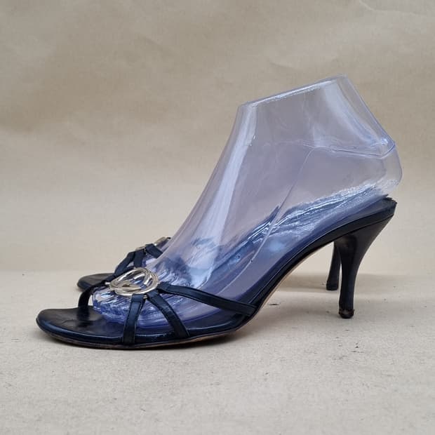 구찌 블랙 레더 여성뮬240  굽7