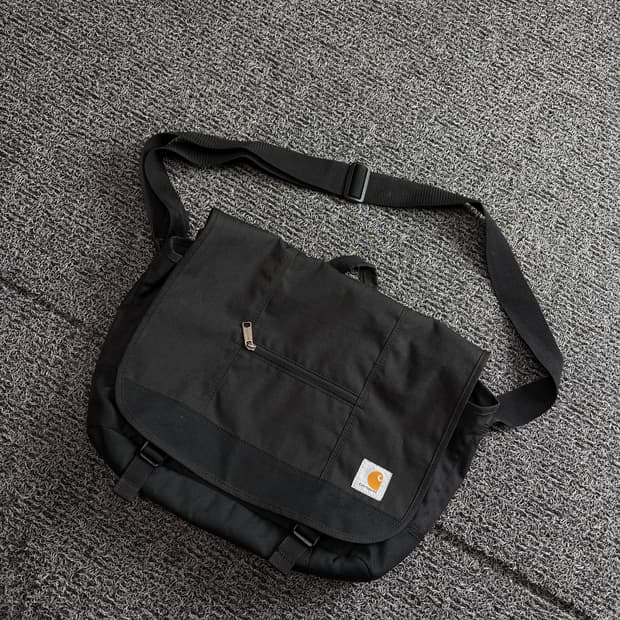 칼하트 립스탑 패치로고 크로스백 3932