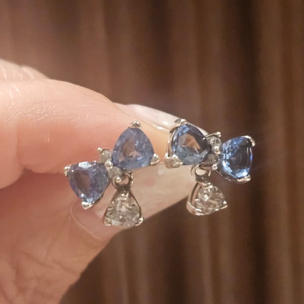 새상품 925실버 리본 큐빅 귀걸이 반짝임 예쁜 포인트 귀걸이