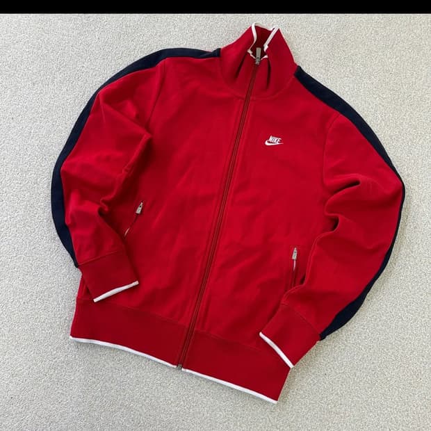 나이키 레드 트랙 자켓 M
