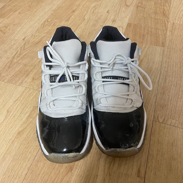 정품 조던 11 로우 콩코드 250mm