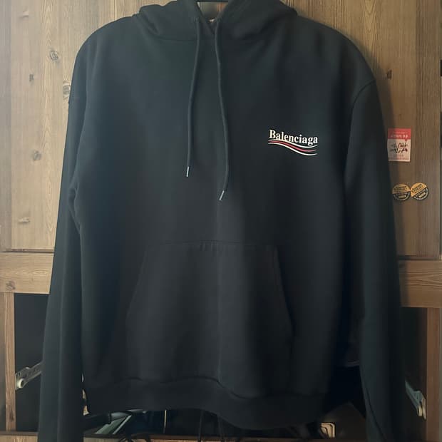 발렌시아가 후드티