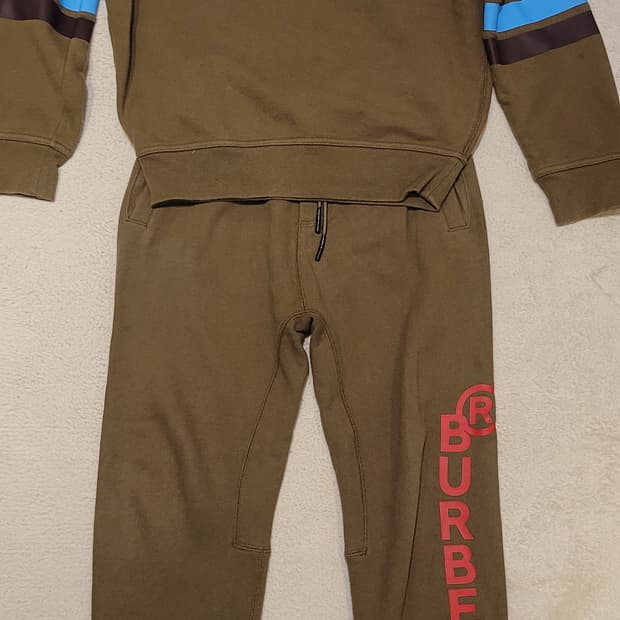 버버리 키즈 코튼 셋업 10Y