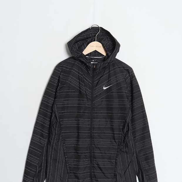 NIKE Hooded Jacket