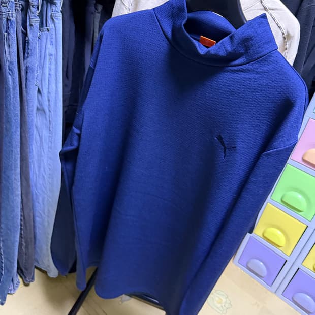 안녕하세요 푸마 기모 터틀넥 모크넥 티셔츠 100사이즈 판매합니다