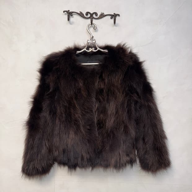Jindo Klever dark brown raccoon fur jk