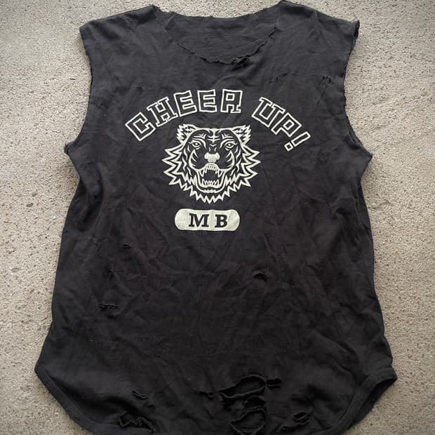 re make sleeveless top