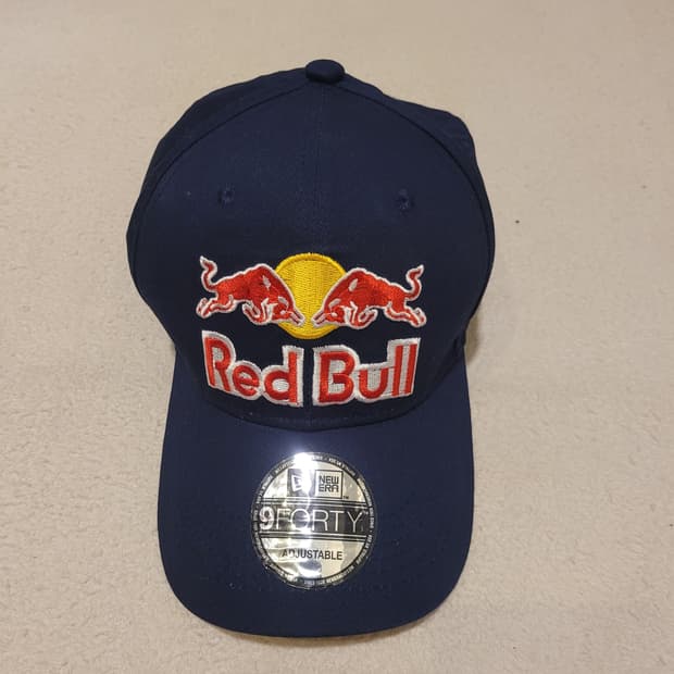 뉴에라 레드불 캡 OS