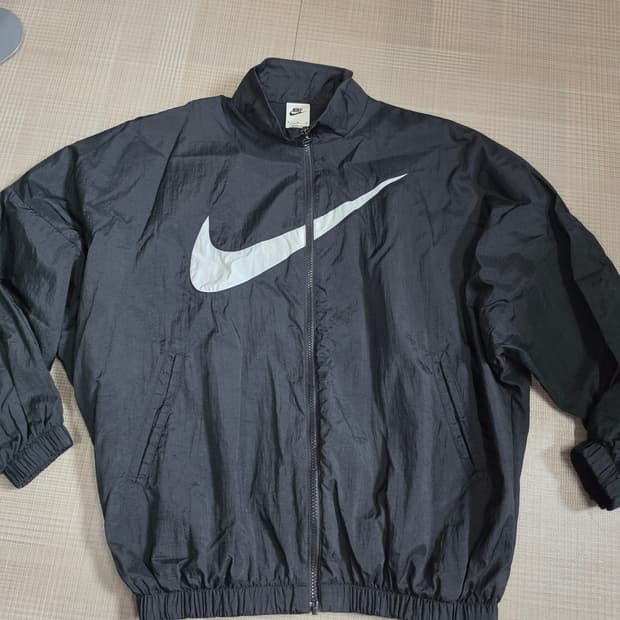 나이키 빅스우시 블랙 집업점퍼