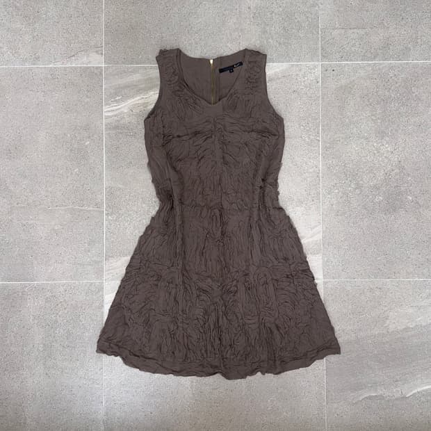 G-cut brown ruffle draped fabric ops 