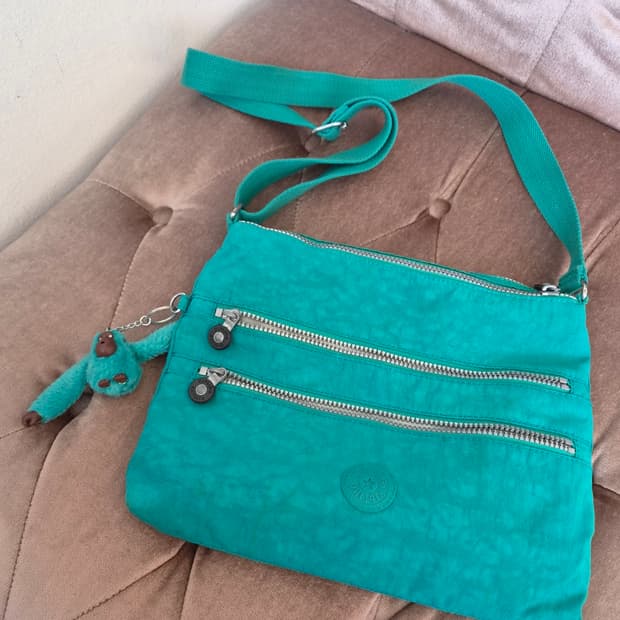 키플링 그린 알바크로스백