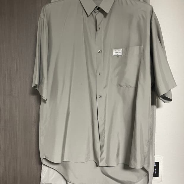 디올 남성 한정 그레이 실크셔츠셔츠 & 바지 셋업