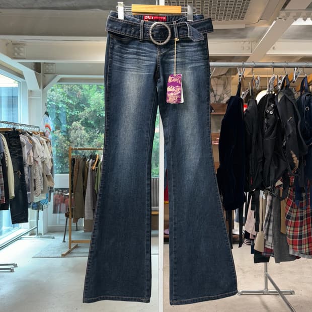 빈티지 벨티드 플레어진