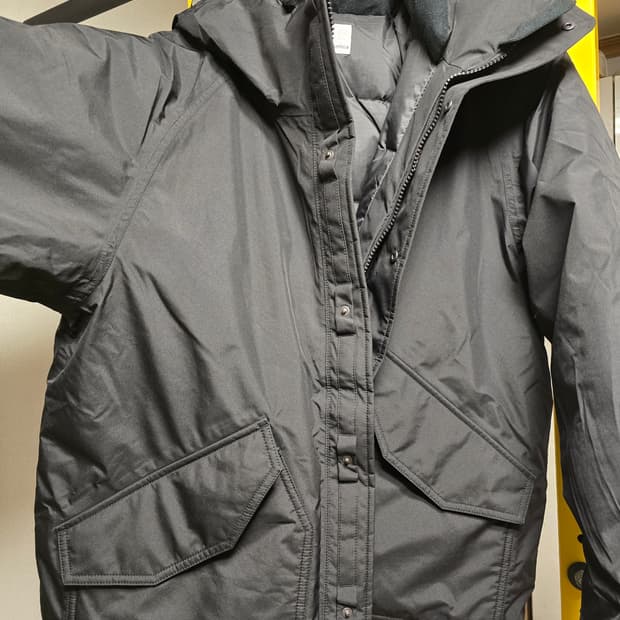 나나미카 고어텍스 다운자켓 25fw 블랙 L