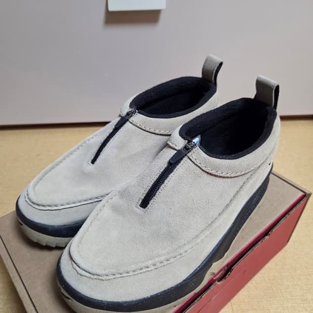 (280)나이키ACG IZY 카키 앤 블랙