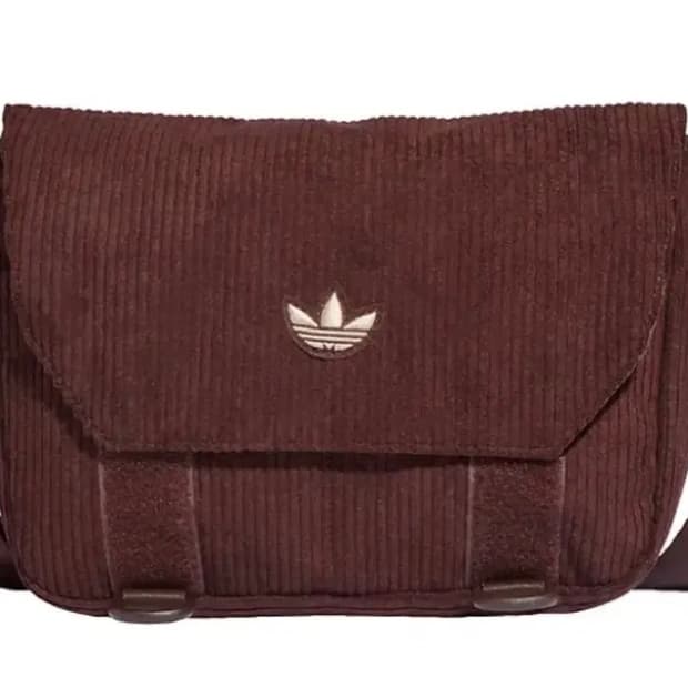 아디다스 next+ 코듀로이 메신저백 IQ3519 미사용