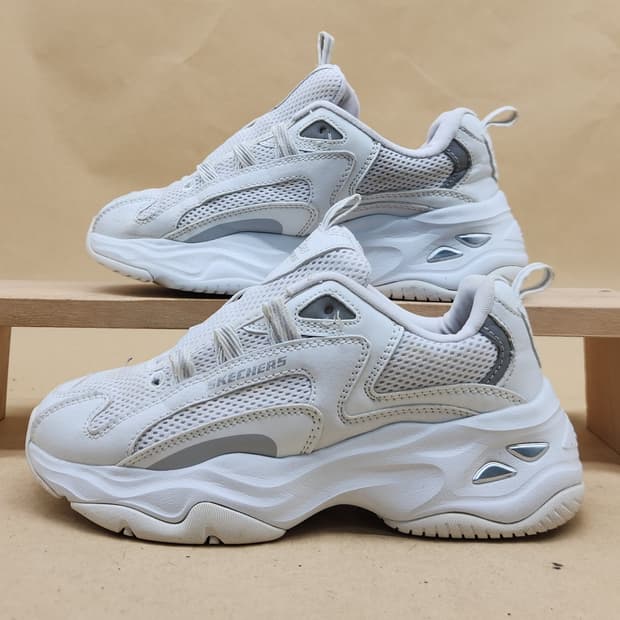 스케쳐스 딜라이트 4.0 여성운동화 220