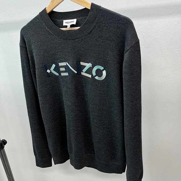 100-105) 겐조 자수 니트 