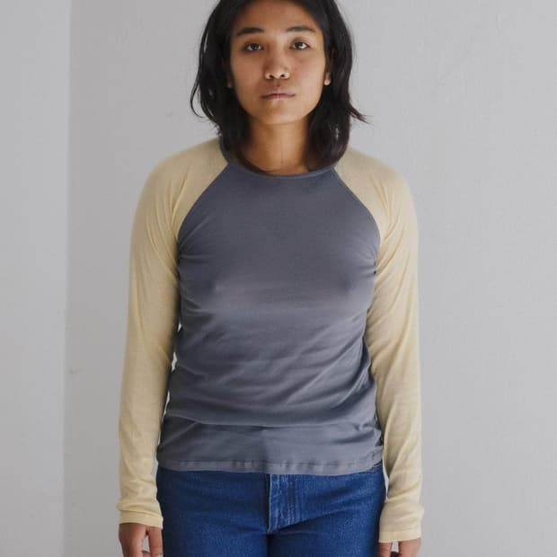 [S,M,L]베이스레인지 Gene 나그랑 롱 슬리브리스 탑/블루 베이지