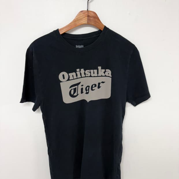 s) 오니츠카 타이거 로고티