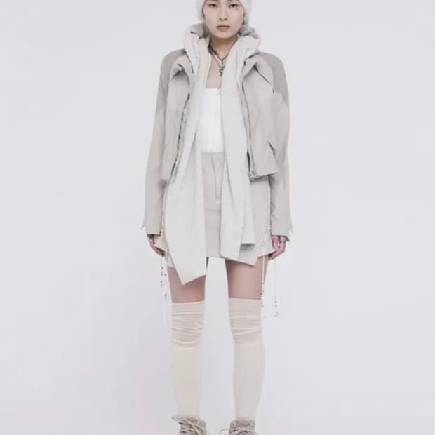 구합니다) 혜인서 hyeinseo 머플러 나일론 자켓