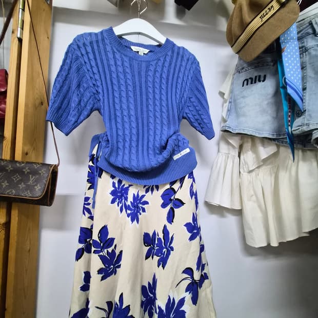 써스데이아일랜드 여름 셔링 니트