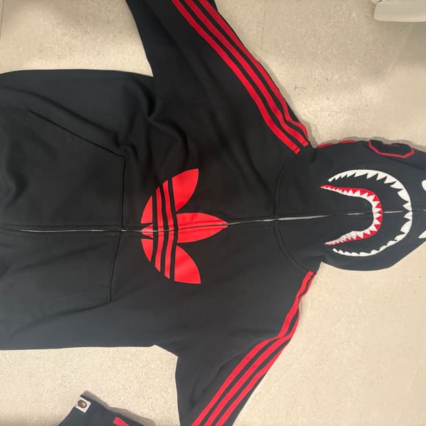 아디다스 베이프 샤크후드 팝니다 