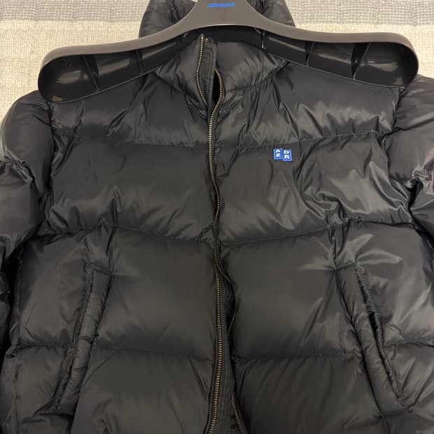 아더에러 시그니피컨트 블랙 패딩 S