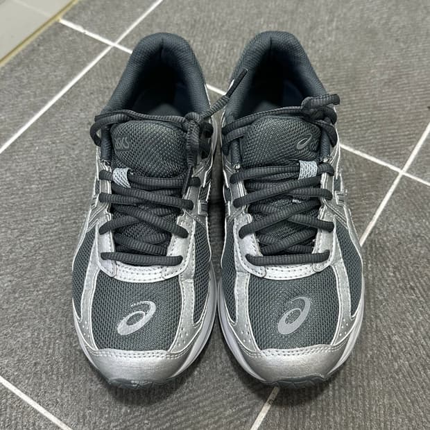 조그 100 S (2E) - 시트 락:퓨어 실버 230