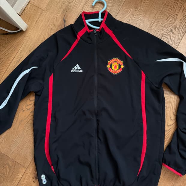 맨유바람막이저지 판매합니다