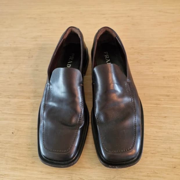 프라다 브라운 로퍼