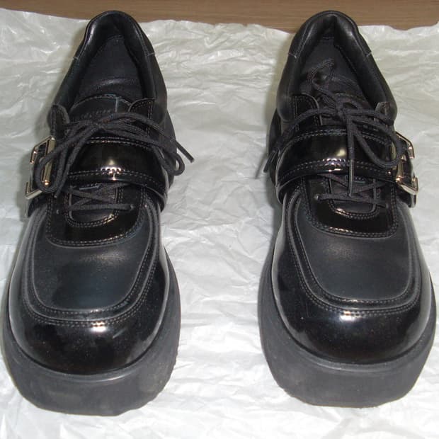 슈콤마보니 Kuppe sneakers(black)