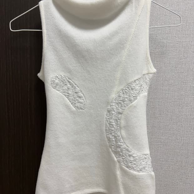 본네 슬리브리스 탑 화이트 1