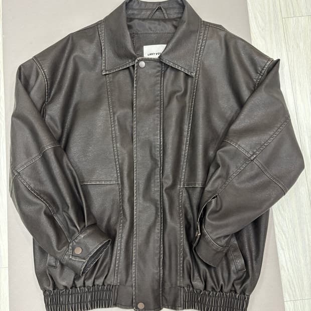 레이디볼륨 브라운 레더 자켓